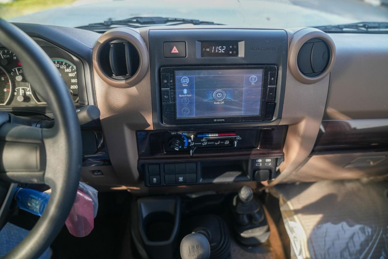 تويوتا لاند كروزر 70 LC76 DX TOYOTA LC76 2.8L T/DSL-E M/T