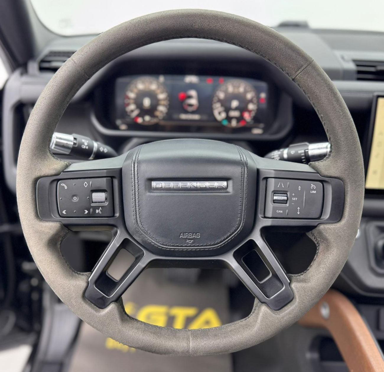 Land Rover Defender 2022 Land Rover Defender 90 HSE P400, 2026 land Rover Warranty, Full LR Service History, GCC