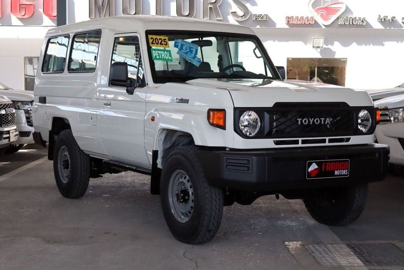 Toyota Land Cruiser 70 2025 TOYOTA LAND CRUISER GRJ 78 4.0 V6  **EXPORT ONLY**التصدير فقط خارج الخليج**