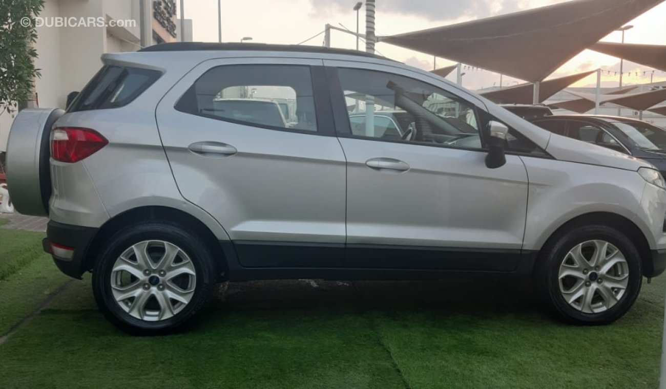 Ford EcoSport Without accidents No.2 cruise control wheels, rear wing fog lights sensors, FM radio - CD, in excell