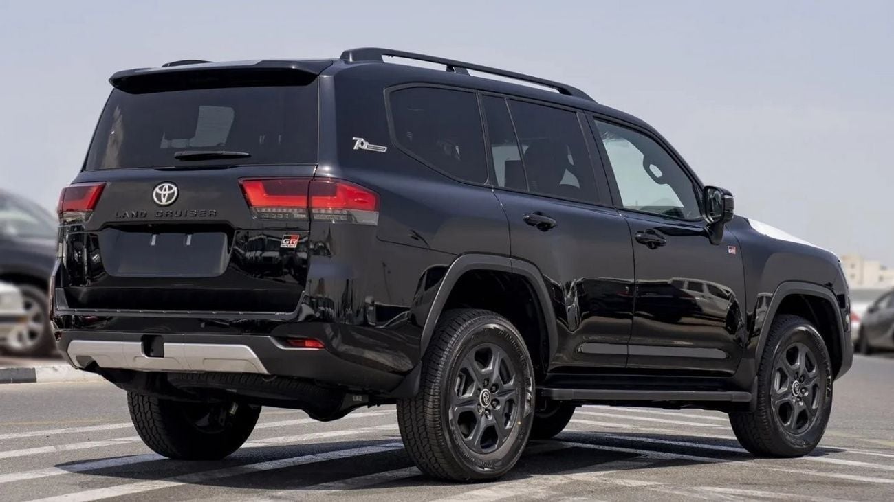 تويوتا لاند كروزر GR-S