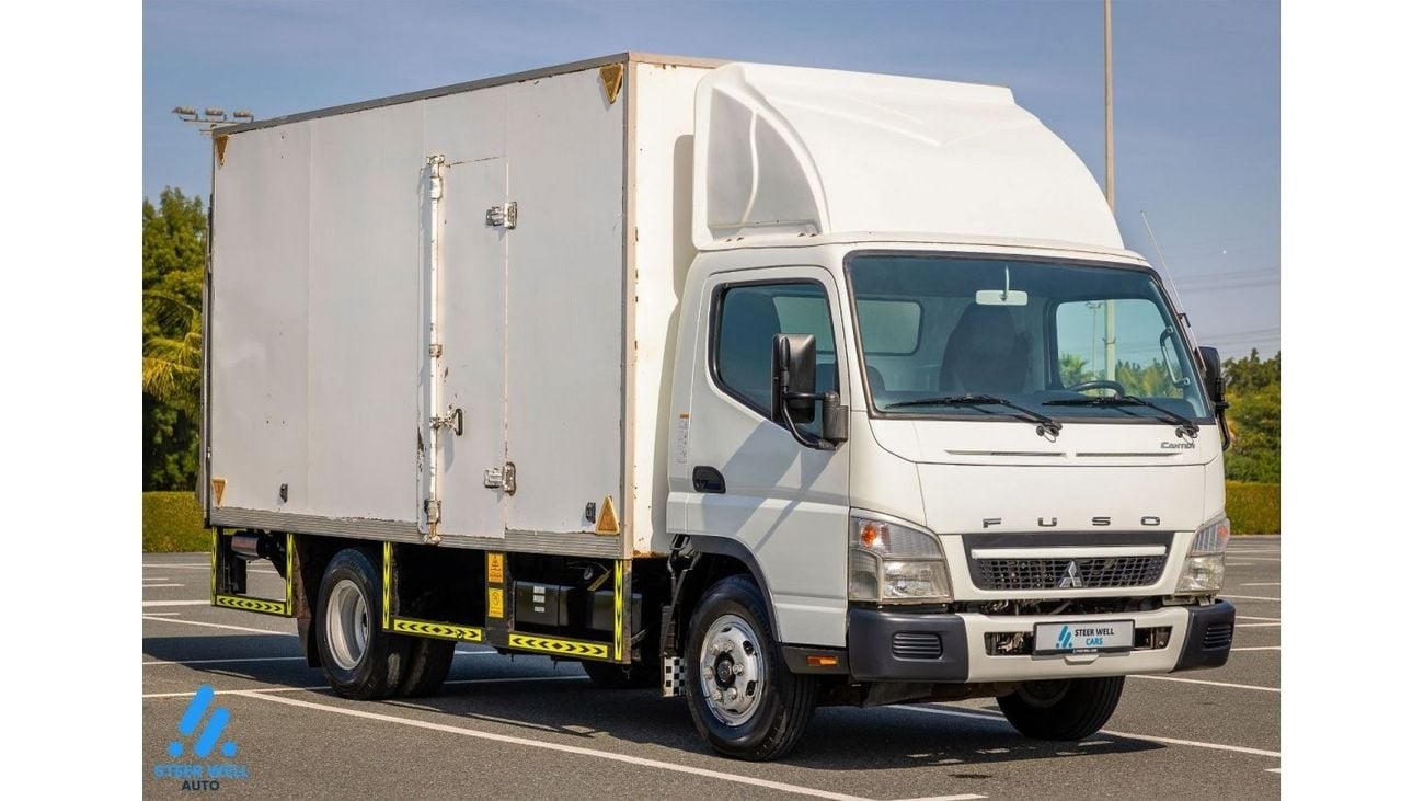 Mitsubishi Fuso Canter 2021 Canter - Short Chassis - Dry Box with Tail Lift - Diesel M/T - GCC - Book Now!
