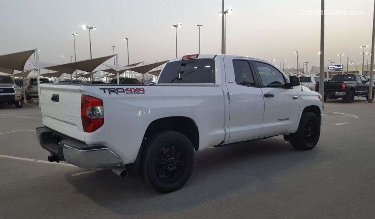 Toyota Tundra DOUBLE CAB 2015