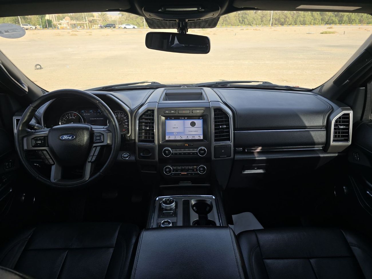 فورد إكسبيديشن XLT 3.5L (380 HP) FWD