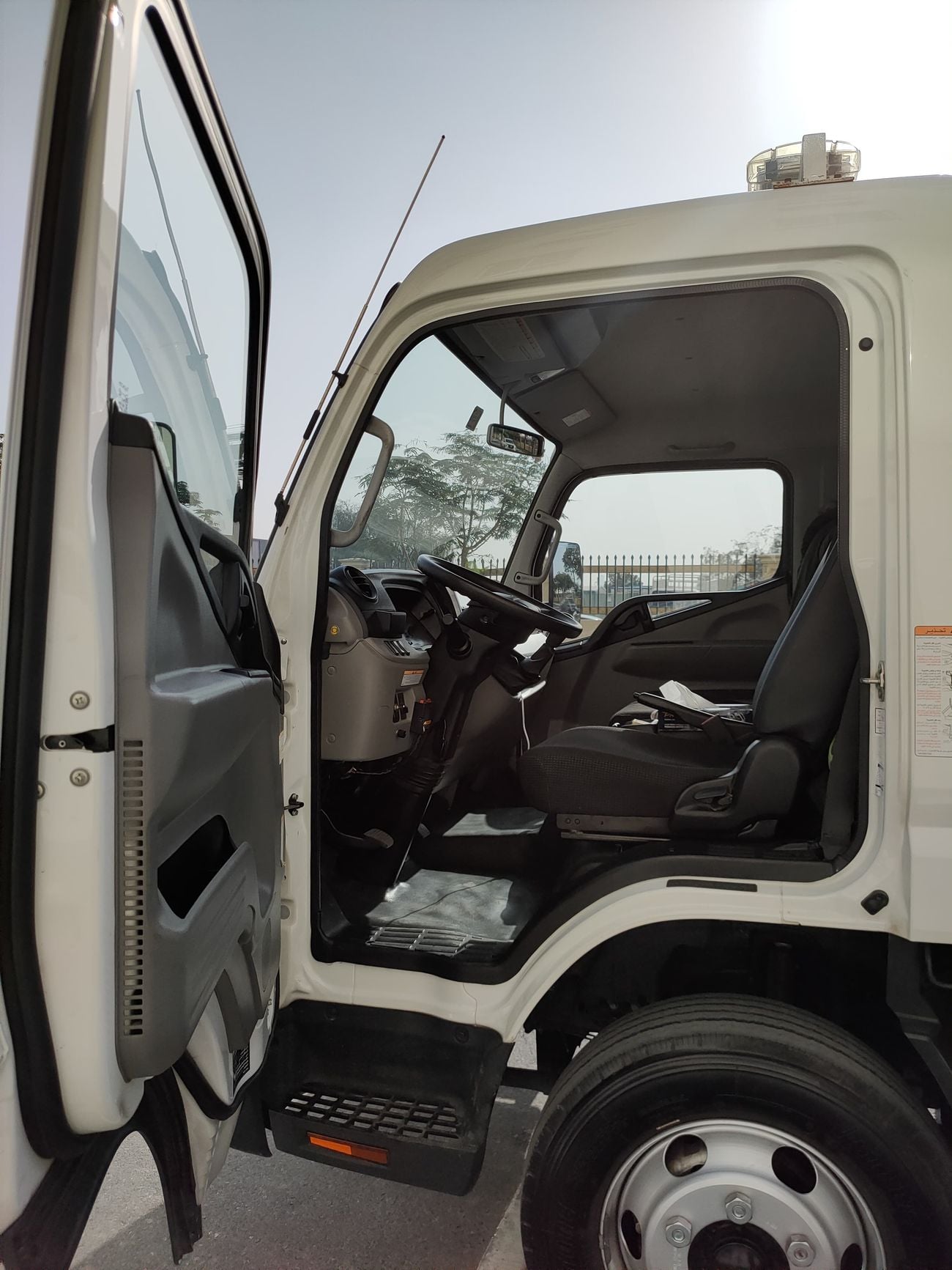 Mitsubishi Fuso Canter Mitsubishi Canter recovery