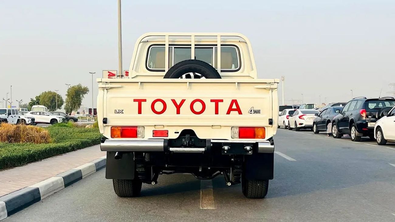 Toyota Land Cruiser 70 LC79 LX Brand LC 79 LX - GCC Specs