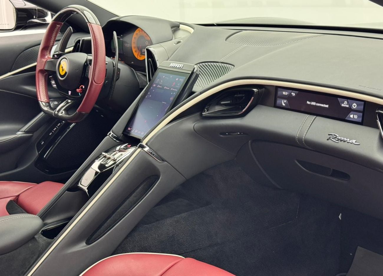 Ferrari Roma STD 2024 Ferrari Roma,2028 Ferrari Warranty and Service Pack, Ferrari Service History, GCC