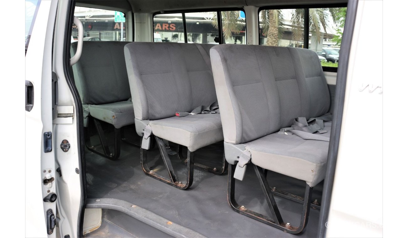 Toyota Hiace TOYOTA HIAC MIDROOF 2010 GCC 15 PASSENGER