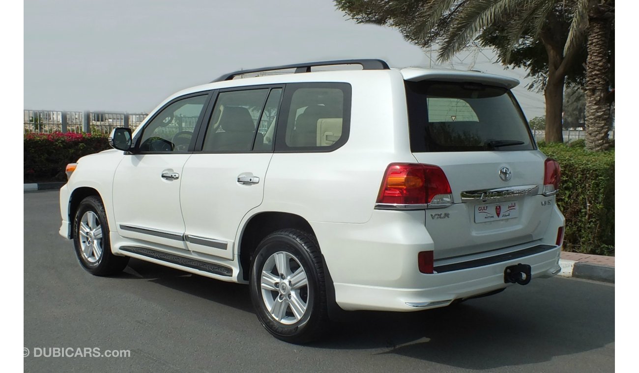 Toyota Land Cruiser VXR 5.7 V8