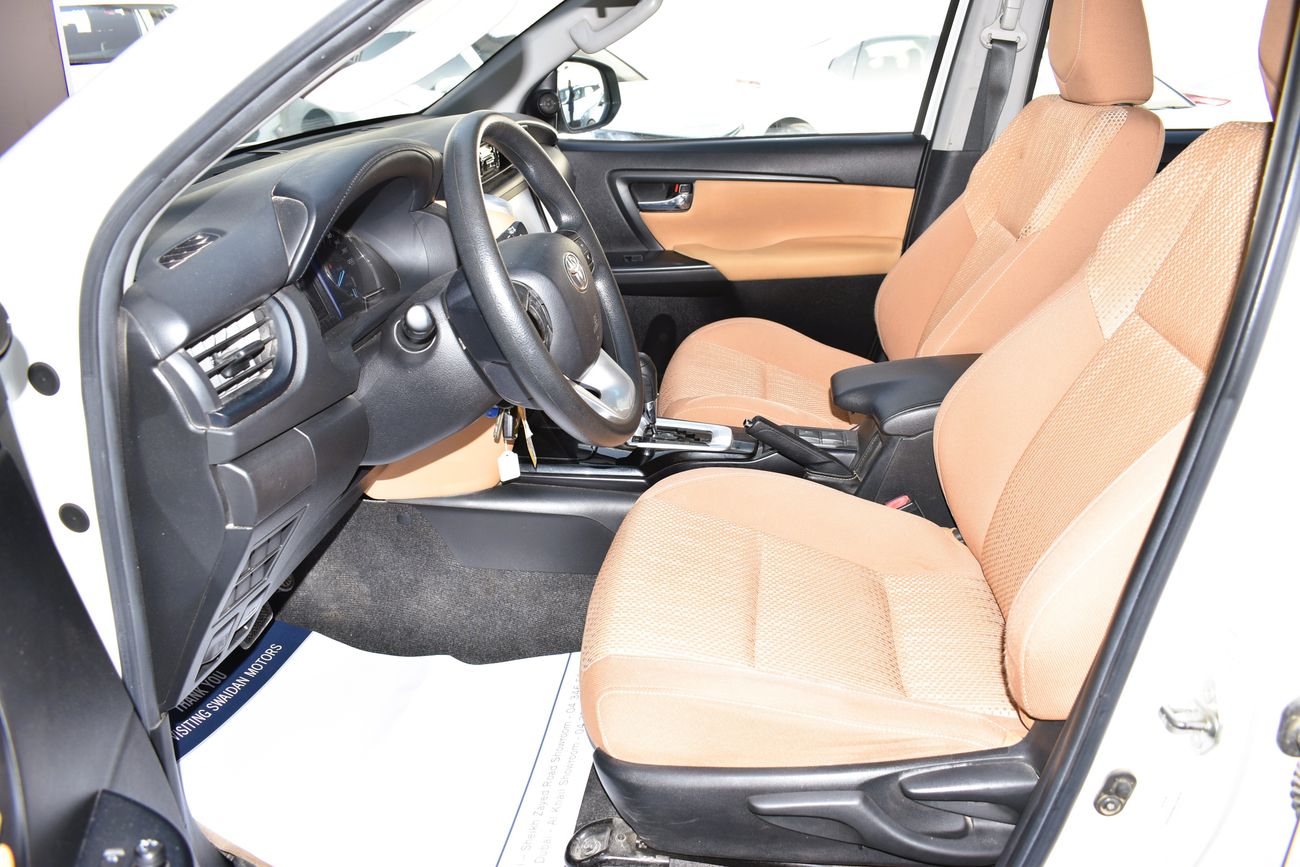 Toyota Fortuner AED 1519 PM | 2.7L EXR 4WD GCC DEALER WARRANTY