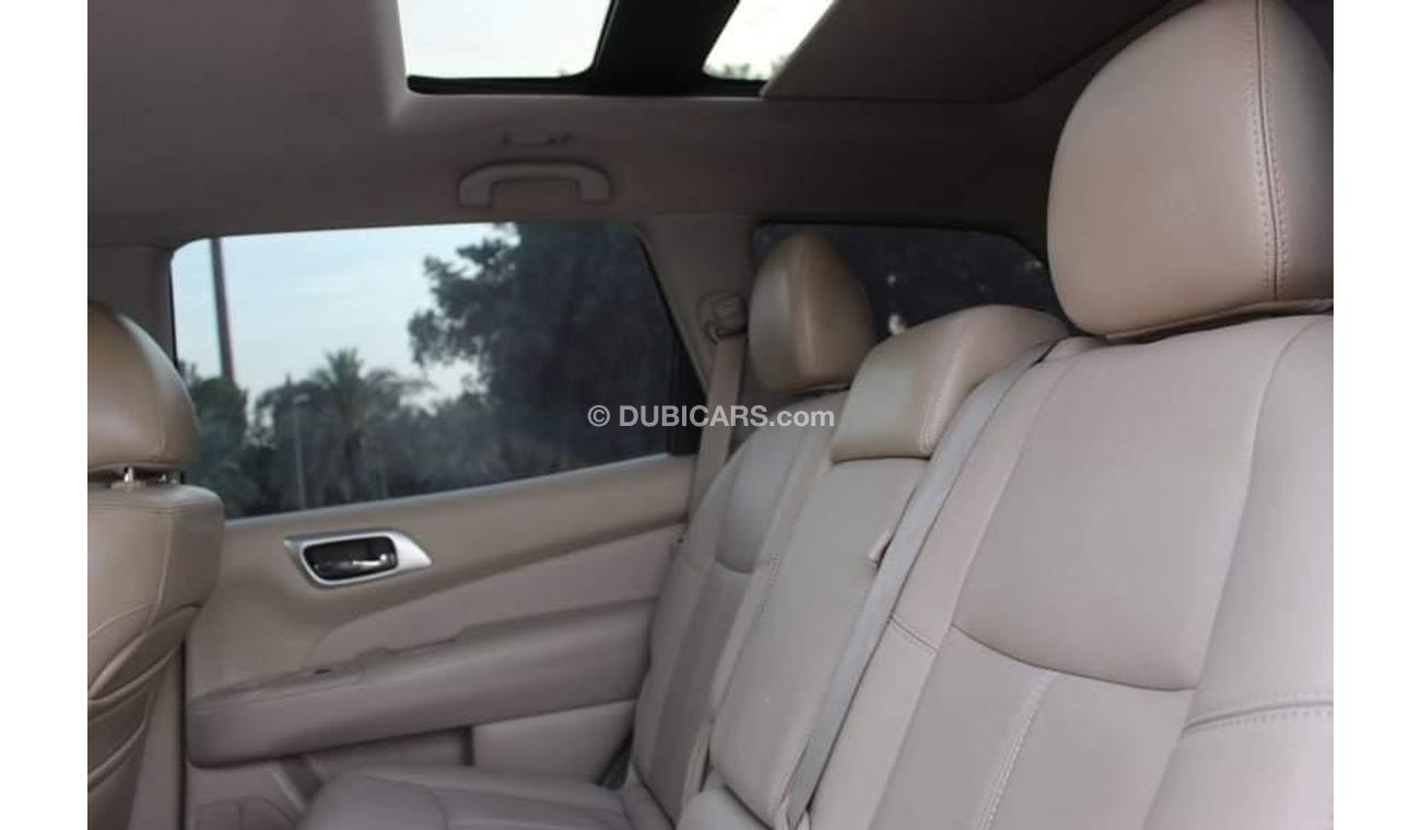 نيسان باثفايندر بلاتينوم