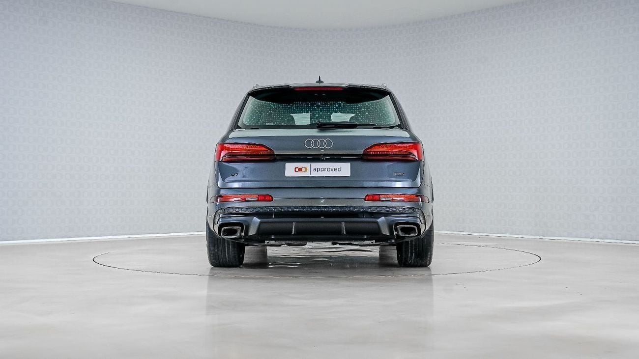 Audi Q7 45 TFSI quattro S-Line 3.0L UAE's Very Best Example | AED 4,025 Per Month