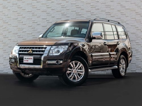 Mitsubishi Pajero AED 1,415 PM • PAJERO 3.8L V6 GLS TOP • GOLD EMBLEM PACKAGE • ONLY 58,000 KMS • PRISTINE CONDITION