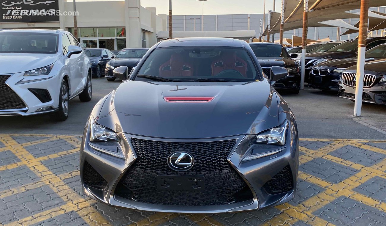 لكزس RC F