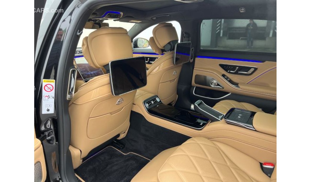 مرسيدس بنز S680 Maybach VIRGIL ABLOH 1 0f 250