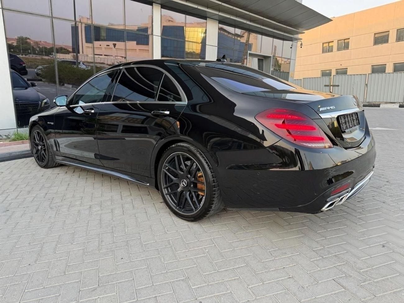 Mercedes Benz S63 AMG STD