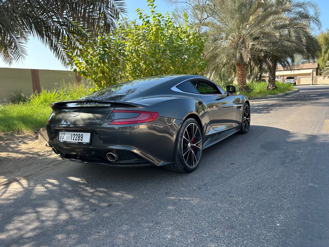 Aston Martin Vanquish