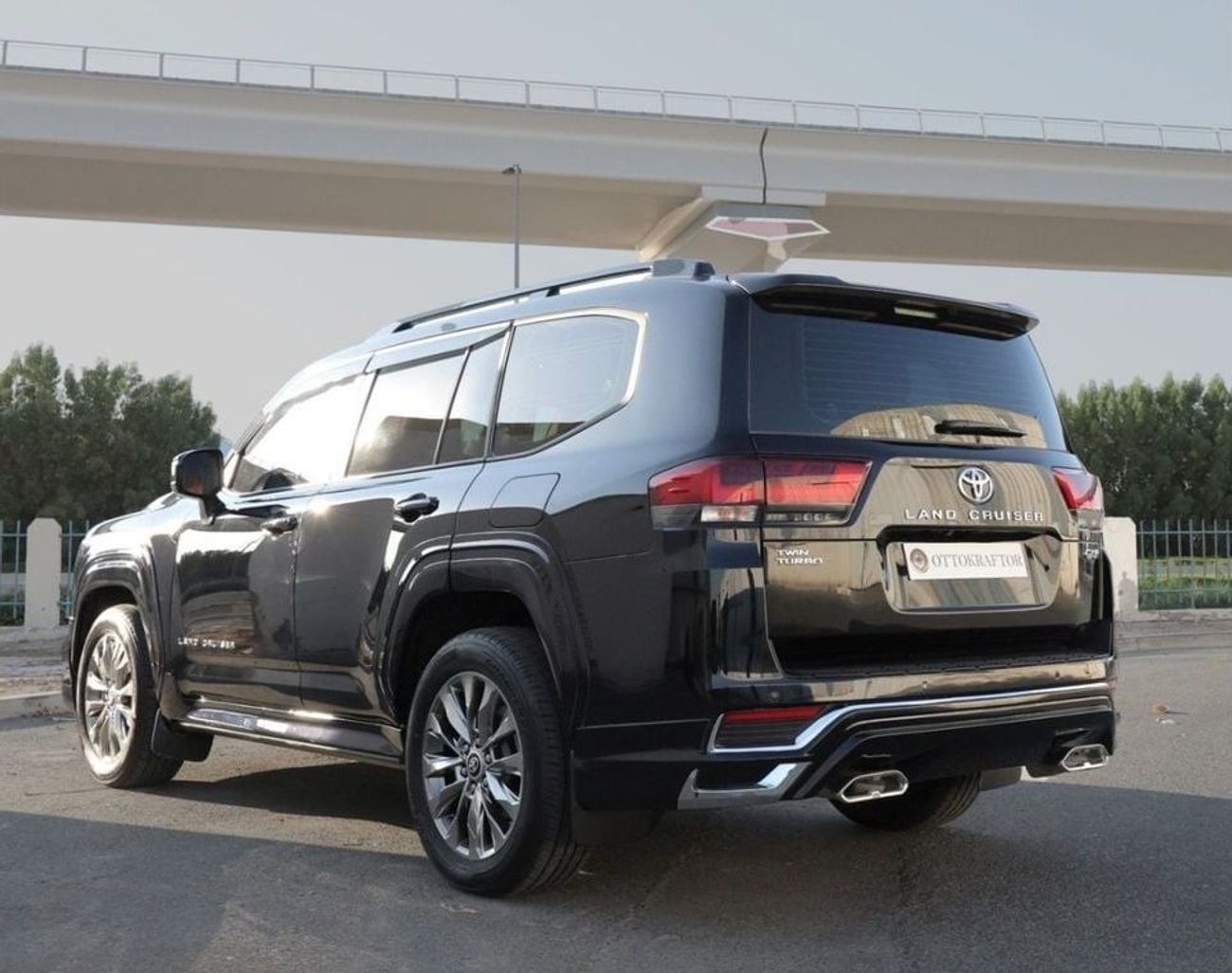 Toyota Land Cruiser GXR2 3.5L