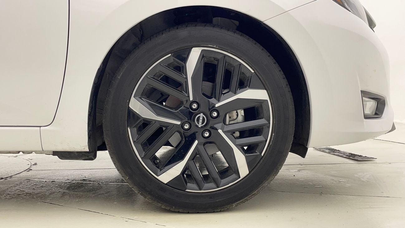 نيسان صني SL 1.6 | بدون دفعة مقدمة | اختبار القيادة في المنزل