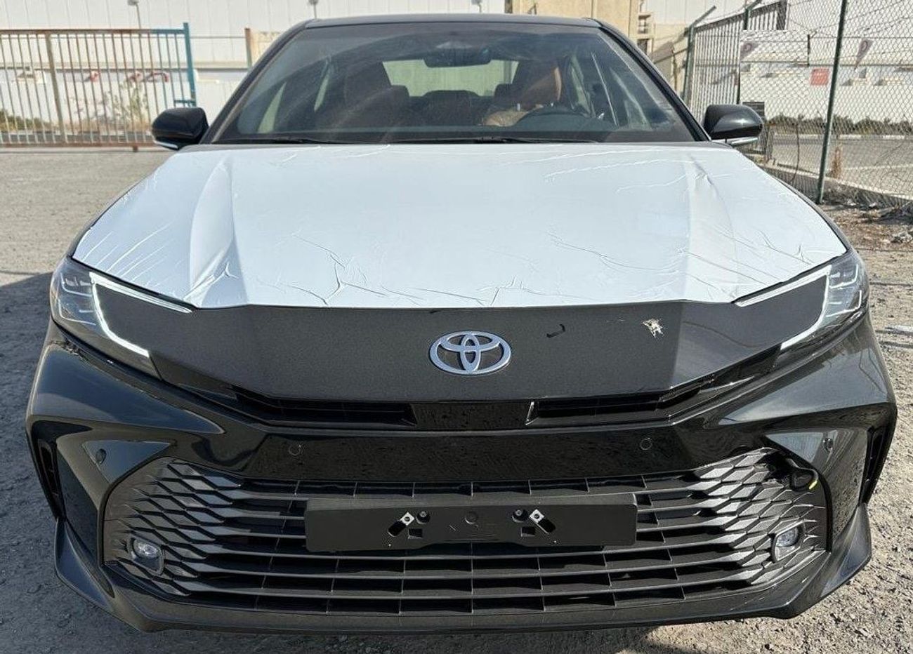 Toyota Camry 2.5 GLE - PETROL - RADAR - JBL- ELECTRIC SEAT - MONITOR - MODEL 2026