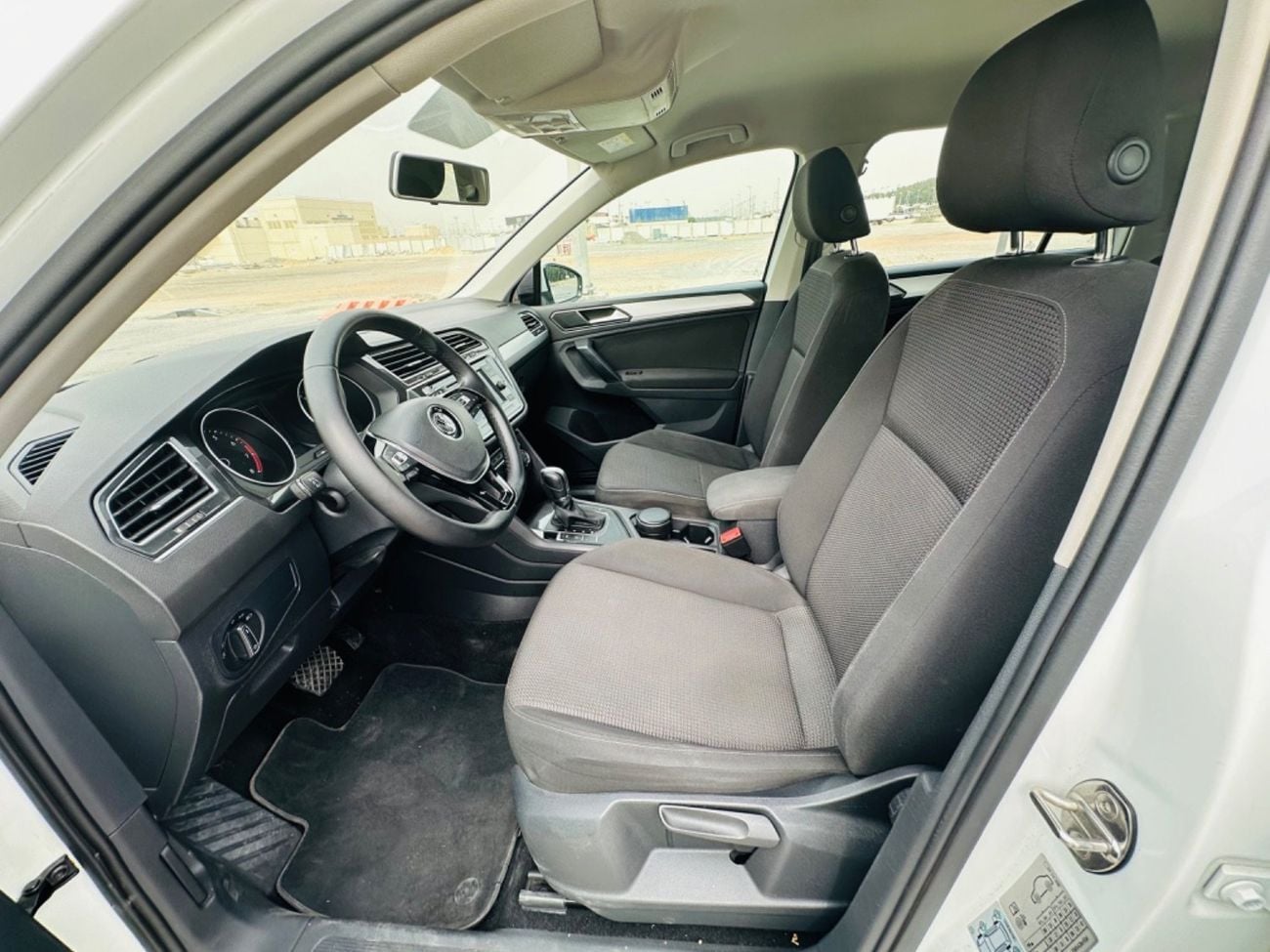 فولكس واجن تيجوان موديل 2018 خليجي حاله ممتازه من الداخل والخارج