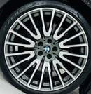 BMW 750Li Luxury Plus GCC .. FSH .. Top Range .. Perfect Condition .. V8 .