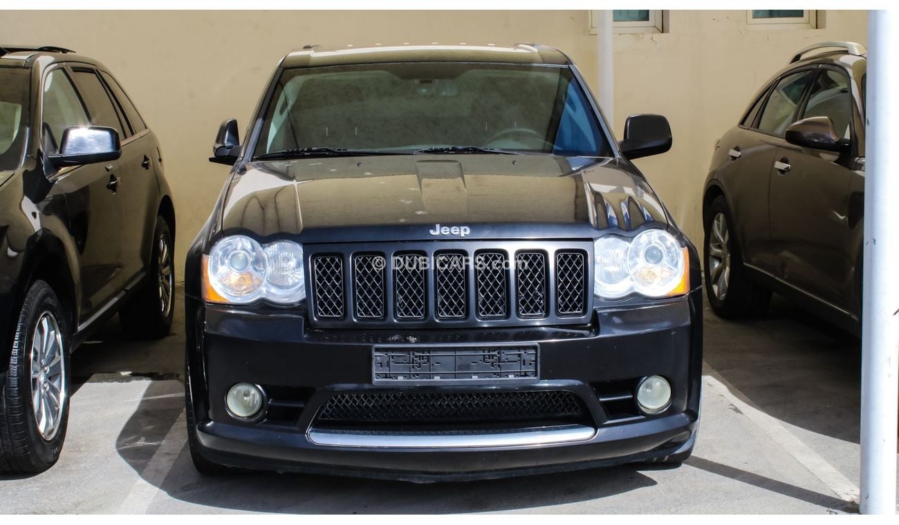 جيب جراند شيروكي SRT8