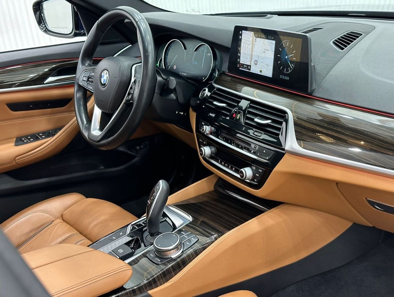 بي أم دبليو 530i Std