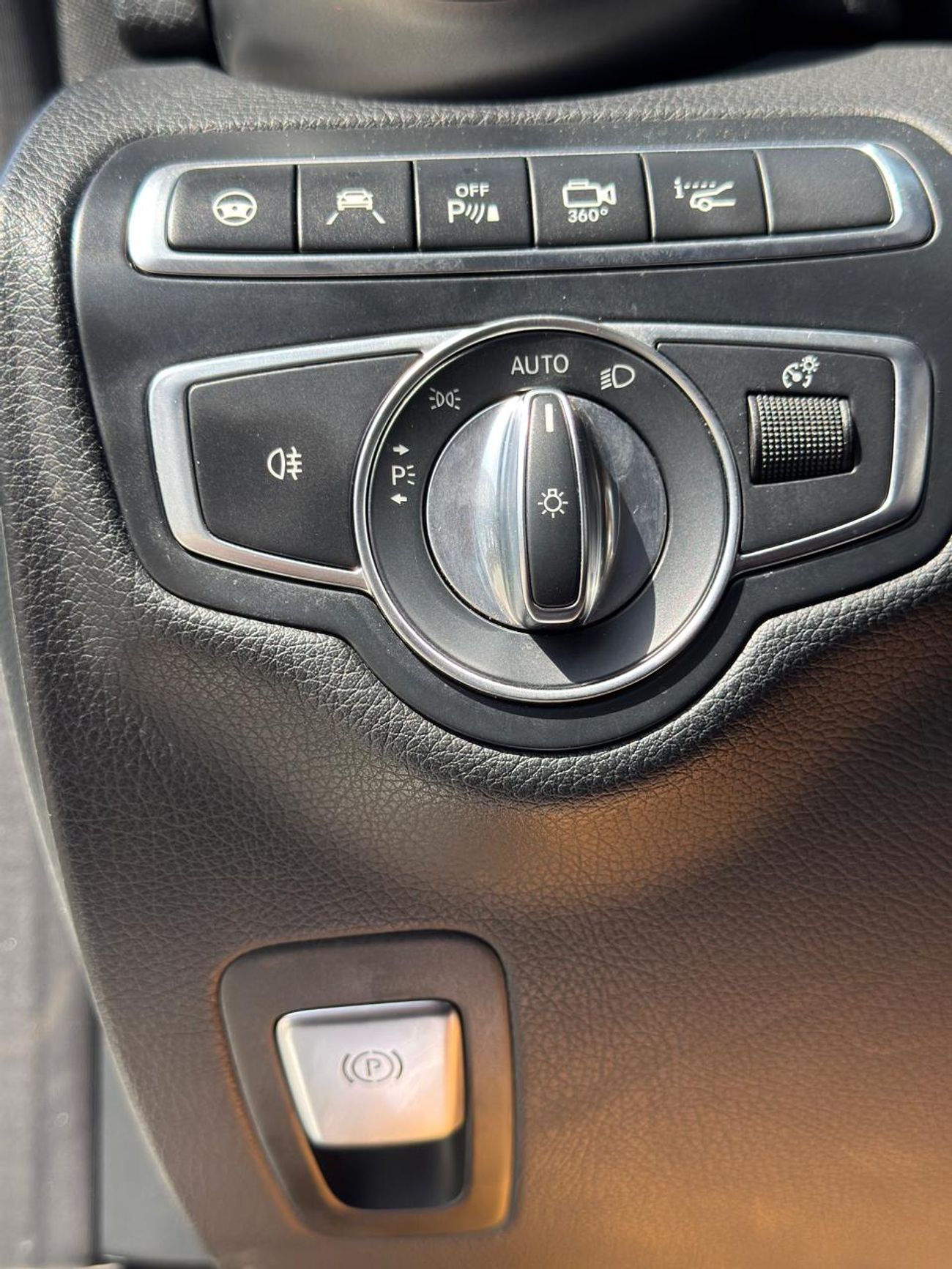 مرسيدس بنز C 63 كوبيه ✨ مرسيدس C63 S AMG ✨ كوبيه موديل : 2018 السعر : 130.000 درهم الممشي 75.000 (وارد كوري) ✨ فل اوبشن، ف