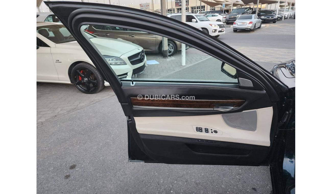BMW 740Li BMW 740 Li_Gcc_2013_Excellent_Condition _Full option