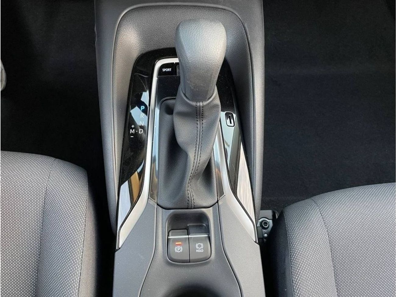 Toyota Corolla Toyota corolla 1.5L full option , sunroof , push start , back camera , sport mode