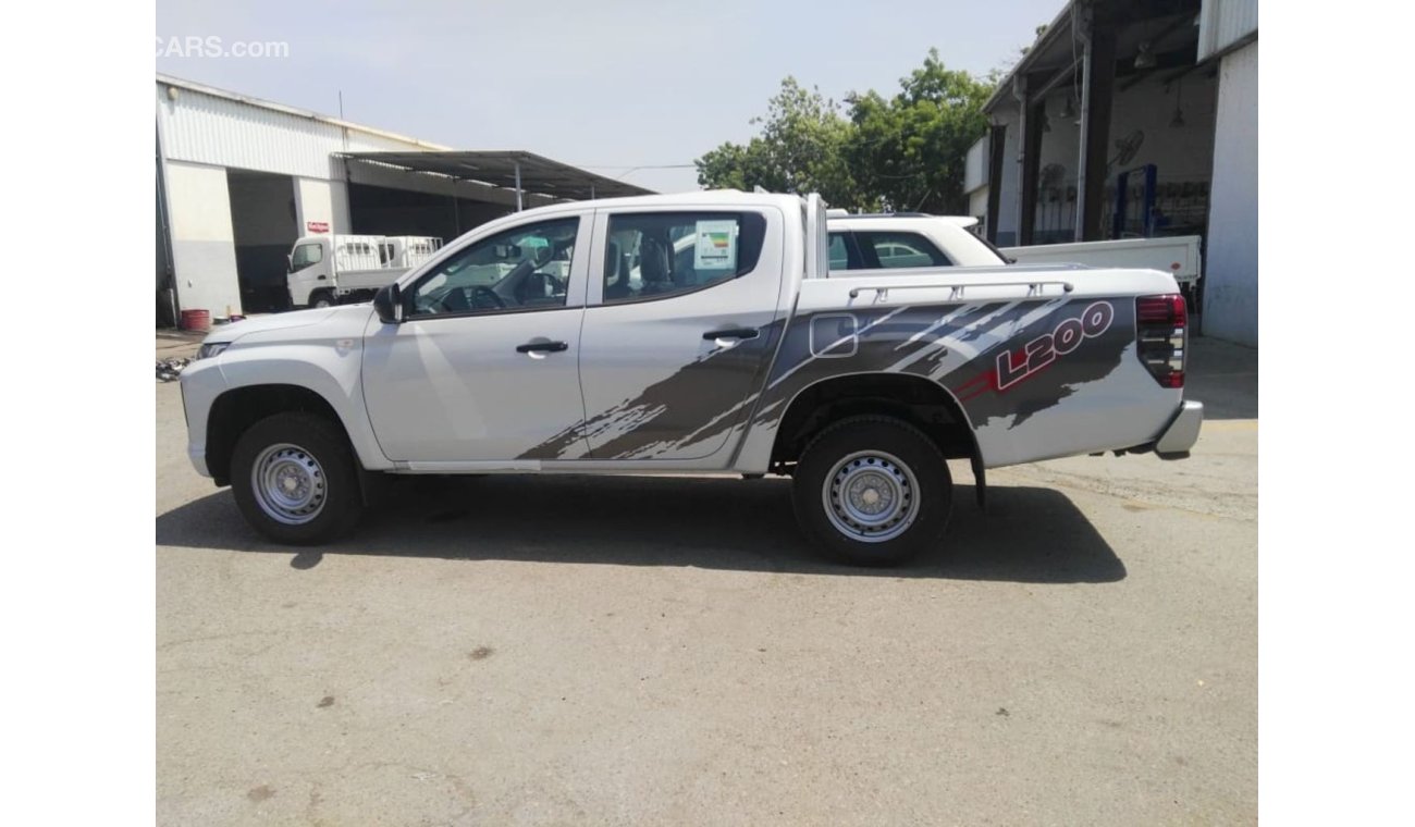 Mitsubishi L200 NEW SHAPE 2.4L DIESEL DOUBLE CAB 4X4 MT STANDARD 2020 MODEL