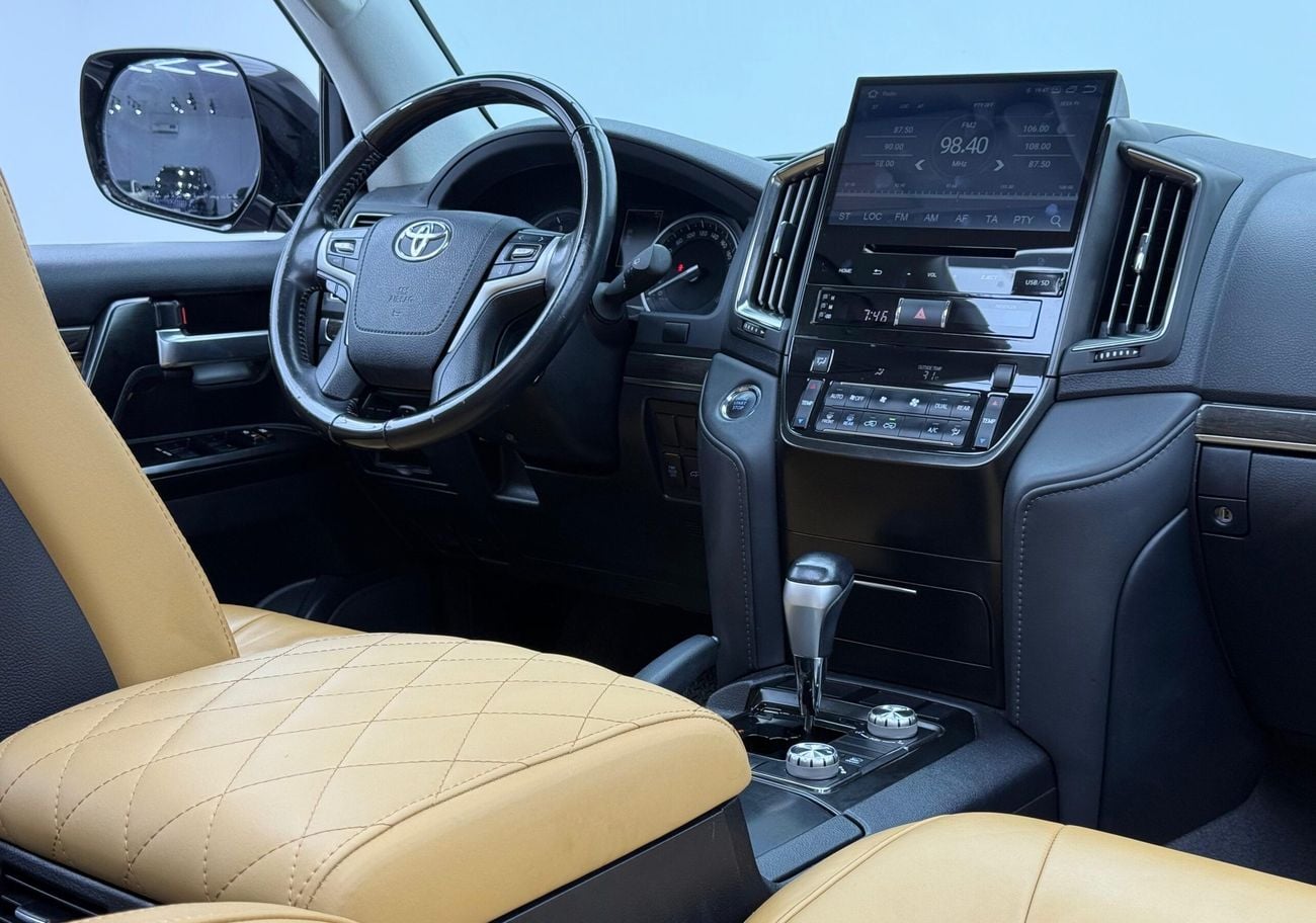 تويوتا لاند كروزر