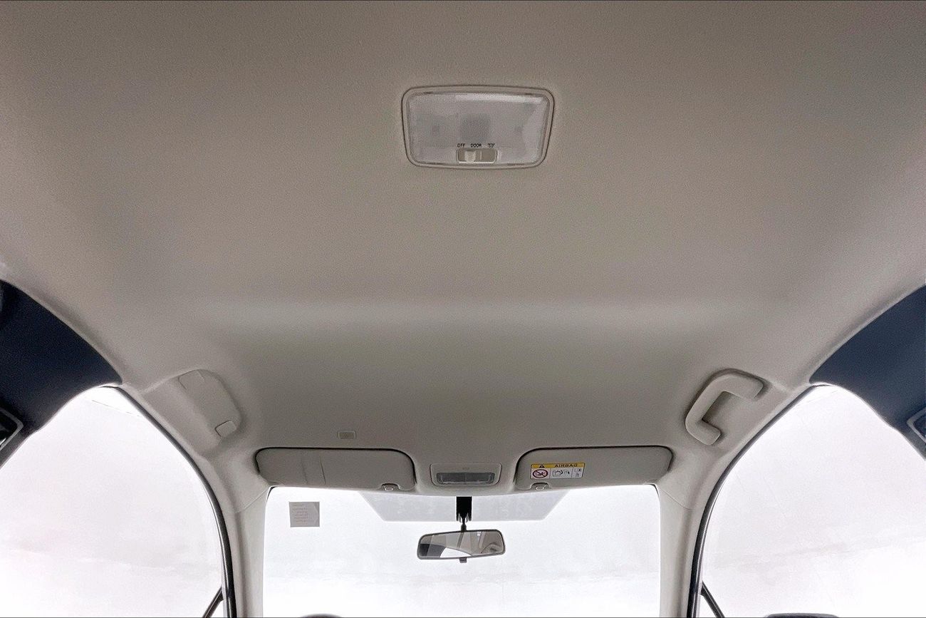 تويوتا كورولا XLI | سنة ضمان مجانية | 0 دفعة أولى | سياسة الإعادة بعد 7 أيام