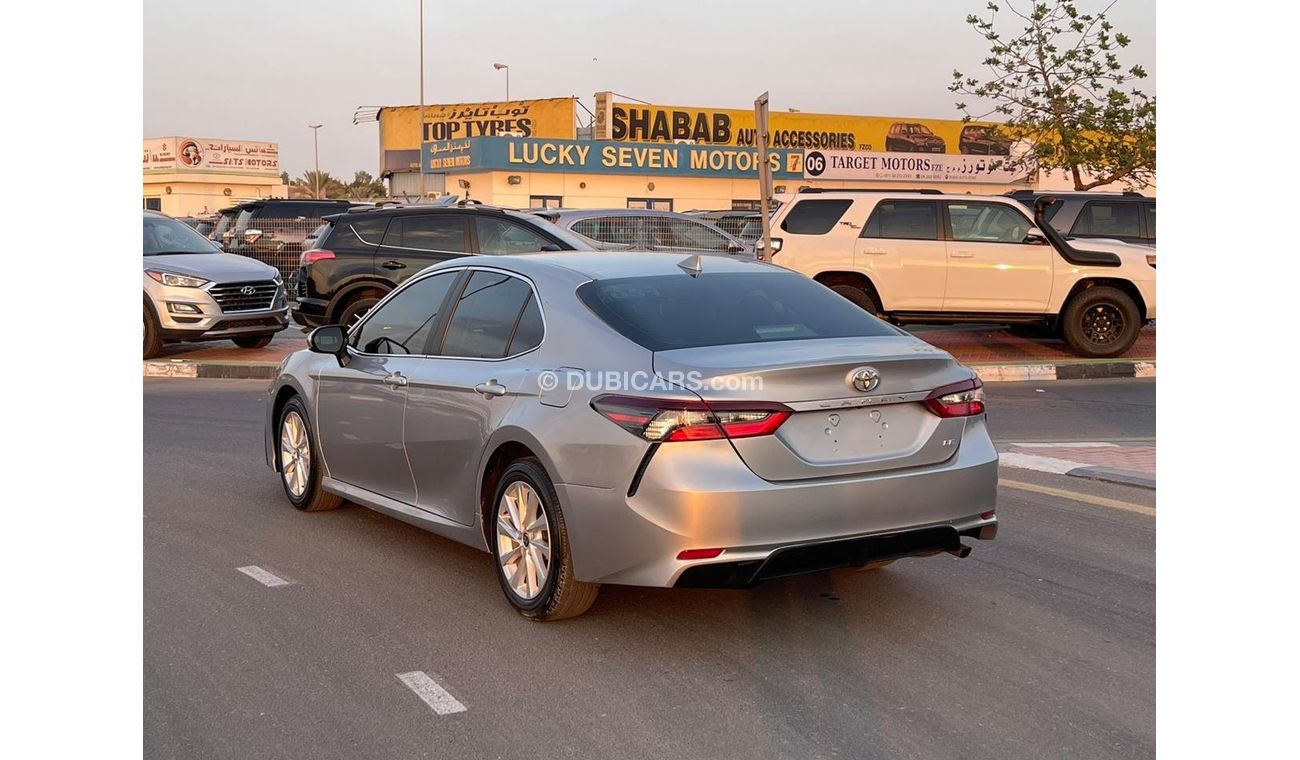 Toyota Camry 2021 Toyota Camry LE (XV70), 4dr sedan, 2.5L 4cyl Petrol, Automatic, Front Wheel Drive