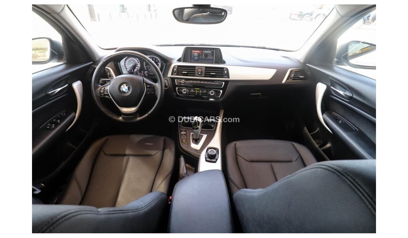 BMW 120i STD F20