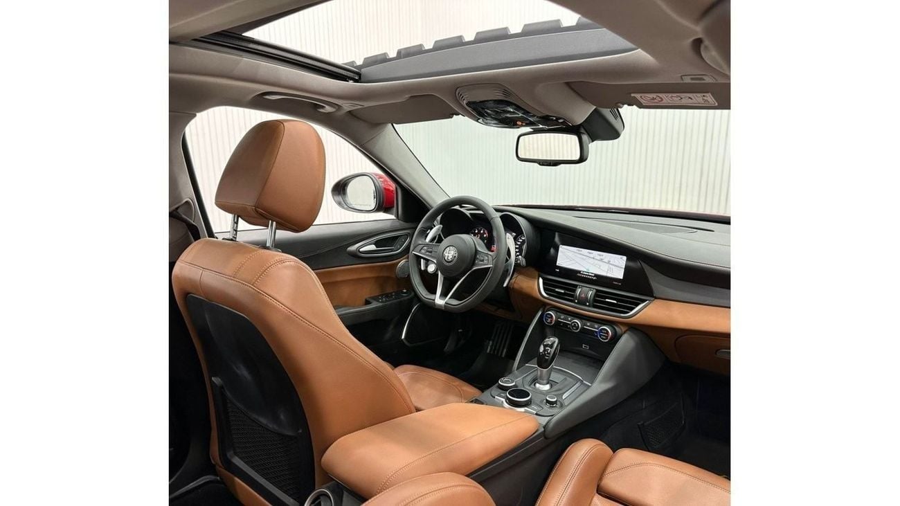 Alfa Romeo Giulia 2020 Alfa Romeo Giulia Veloce, DEC 2025 Agency Warranty + Service Contract, Full Agency Service Hist