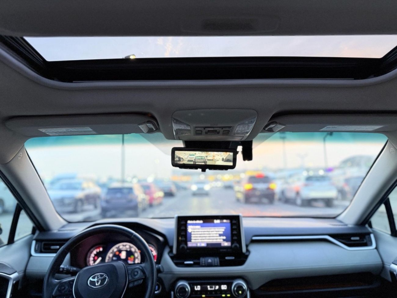 تويوتا راف ٤ Limited 2020 Model Full Option with Radar Very Clean And Perfect Condition