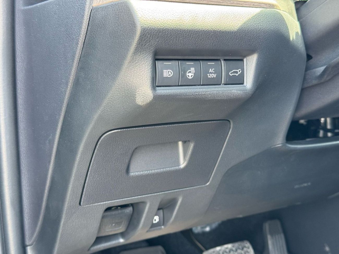 تويوتا جراند هايلاندر Limited