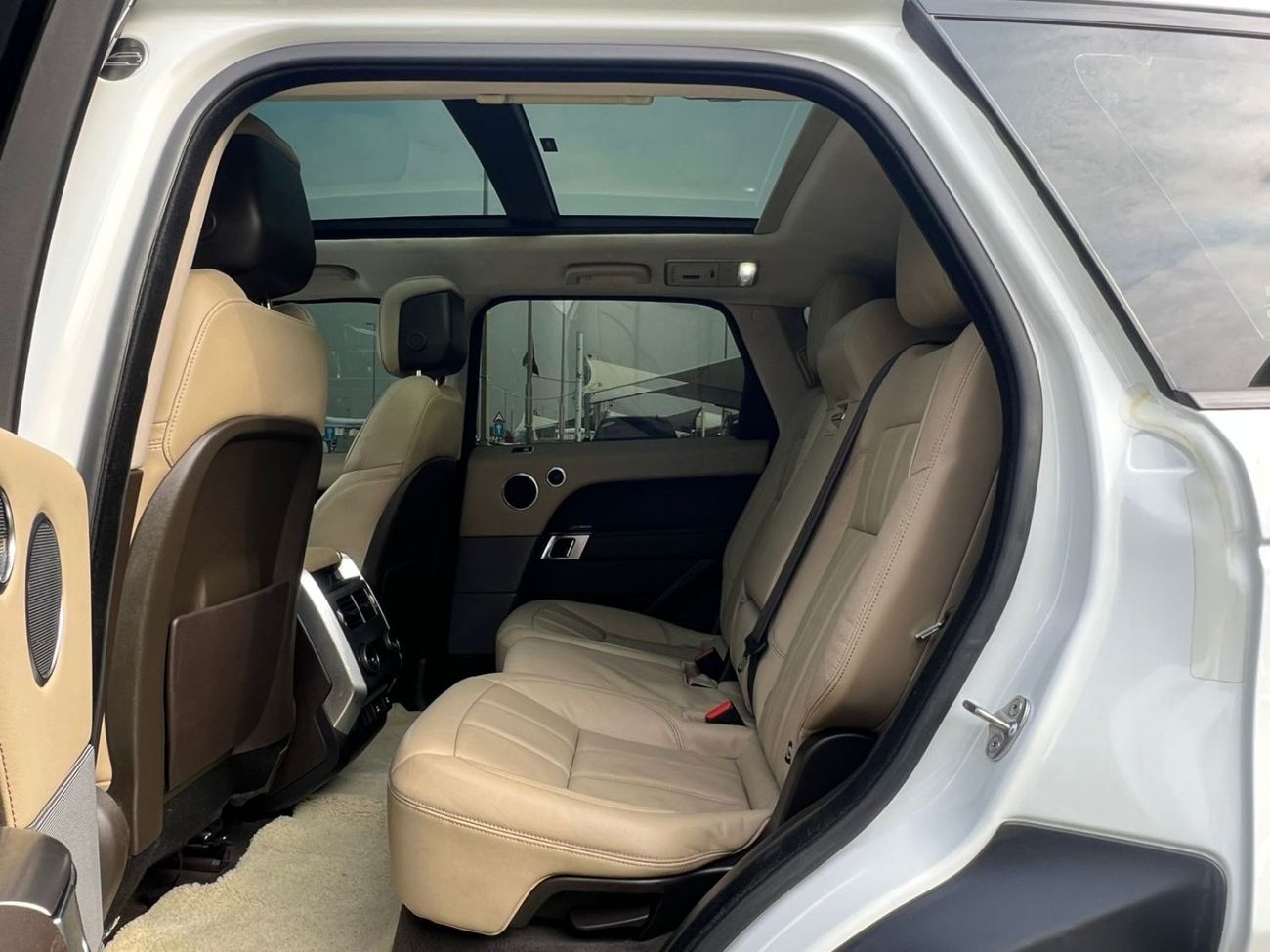 Land Rover Range Rover Sport HSE 3.0L (335 HP) RANGE ROVER 2018 SPORT SUPER CHARGED 3.0L (335 HP)/V6