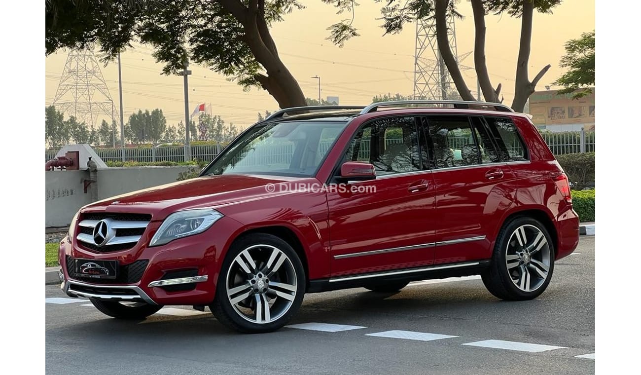 Mercedes-Benz GLK 250 Std MERCEDES BENZ GLK250 2015 GCC 4MATIC FULL OPTIONS ORIGINAL PAINT IN LOW MILEAGE