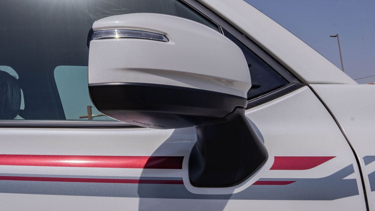 تويوتا لاند كروزر 2025 Toyota Land Cruiser 300 GXR 3.3L AT Diesel (White-Black)