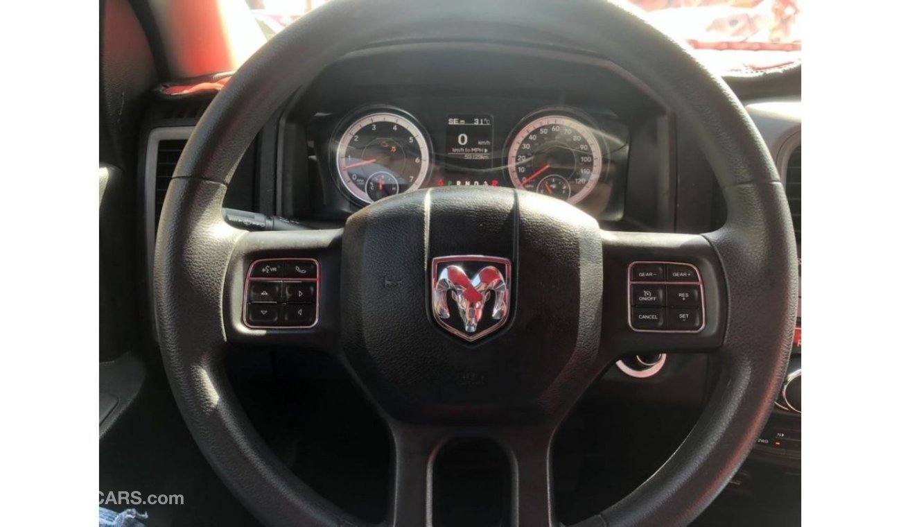 RAM 1500 Dodge RAM 2019 door and half door