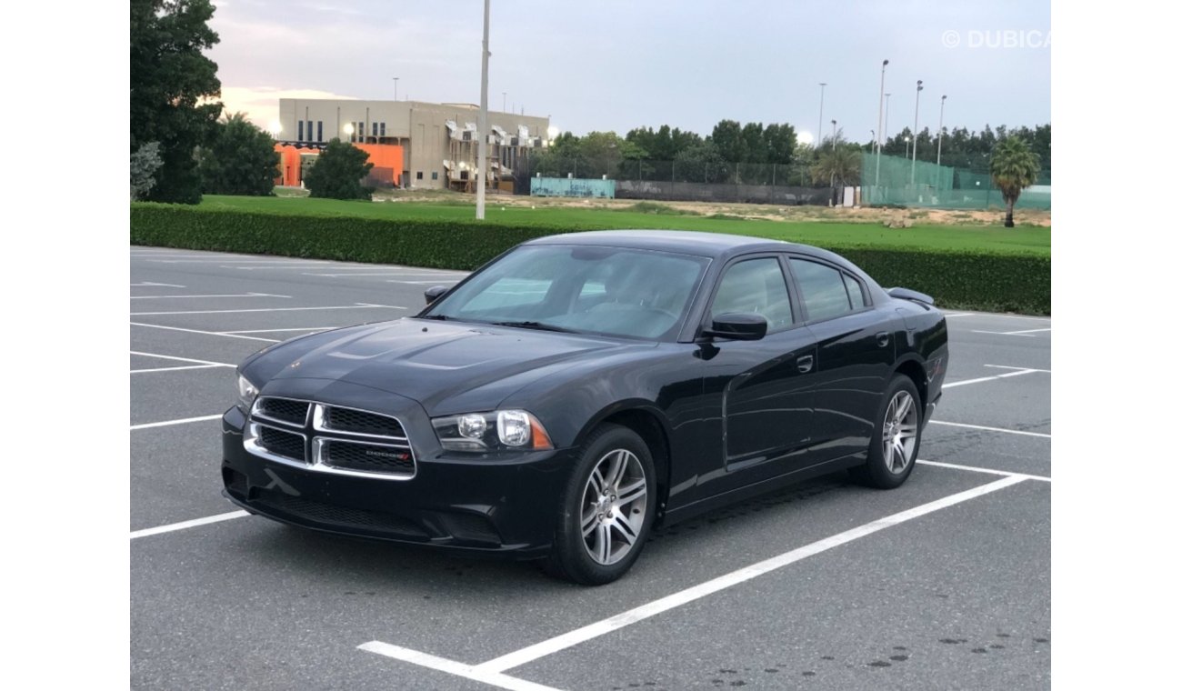 Dodge Charger DODGE CHARGER MODEL 2014 GCC CAR PERFECT CONDITION INSIDE AND OUTSIDE FULL OPTION