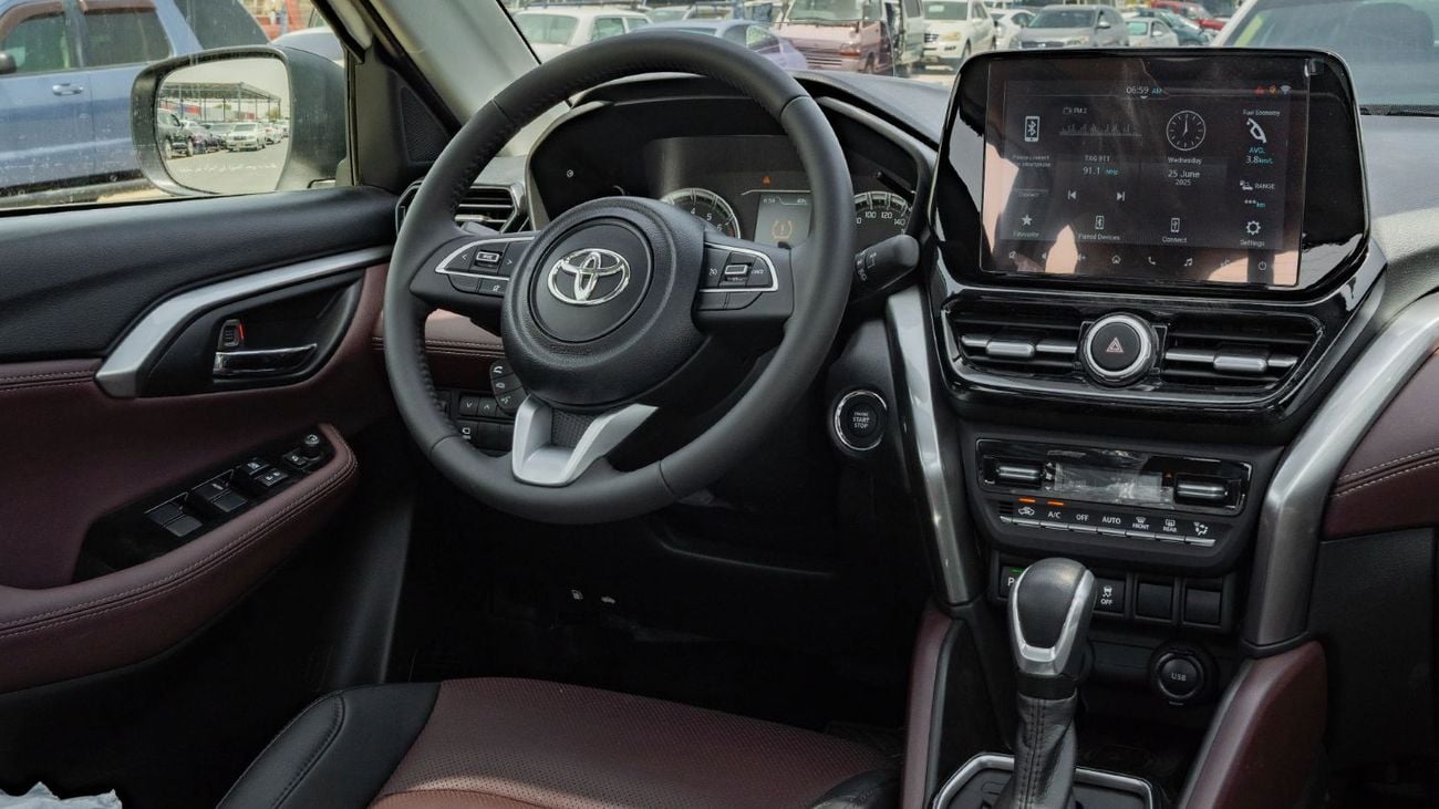 Toyota Urban Cruiser 2025 Toyota Urban Cruiser GLX 1.5L AT Petrol (White)