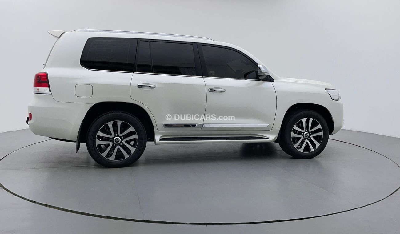 تويوتا لاند كروزر VXR 5700