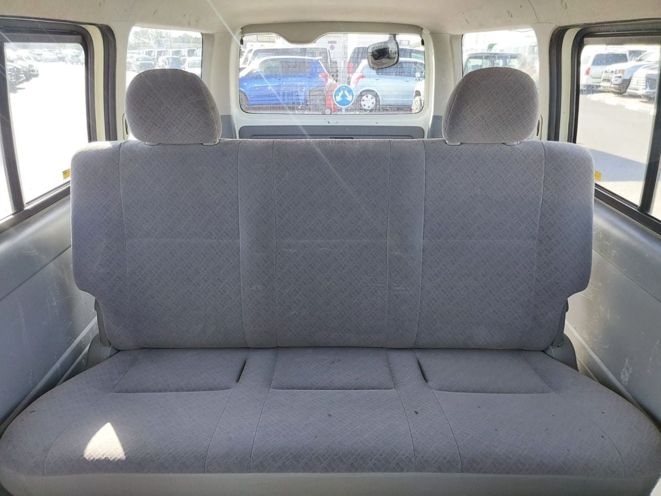 Toyota Hiace TOYOTA HIACE VAN RHD 2007 MODEL 2.0 L PETROL AUTOMATIC(PM69704)