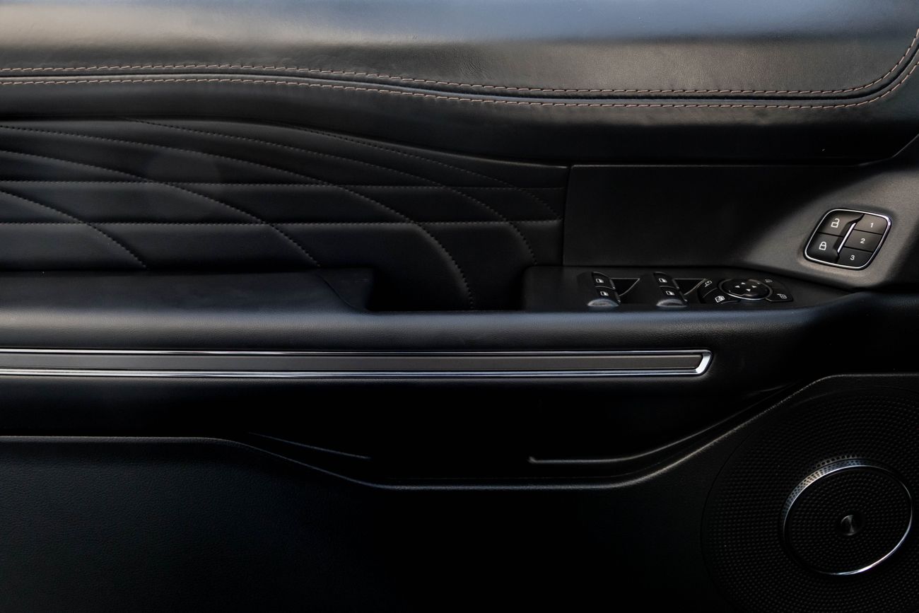 فورد إكسبيديشن 3,917 P.M | Platinum | Ford Warranty + S/Contract til July 2028 | 0% Downpayment