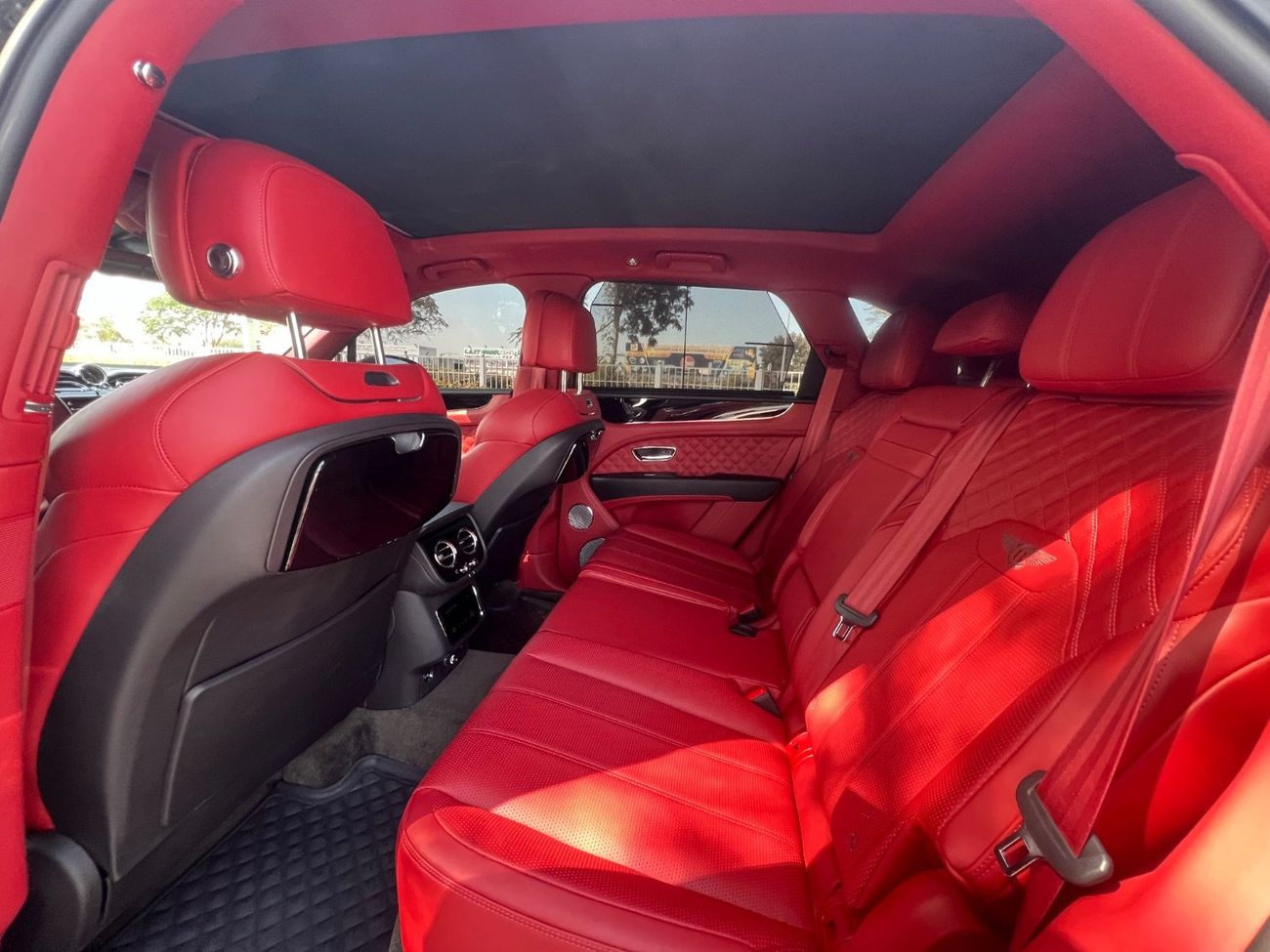 بنتلي بينتايجا Bentayga 4.0T