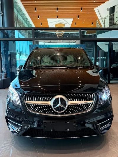 Mercedes Benz V300 V 300 - European Specs - Brand Luxury MPV